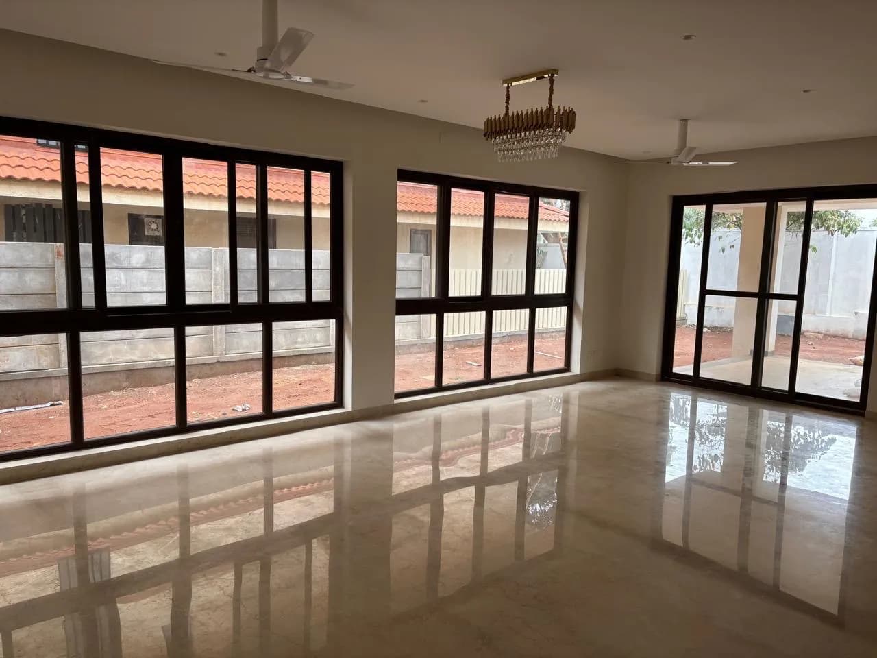 Villa photo 3