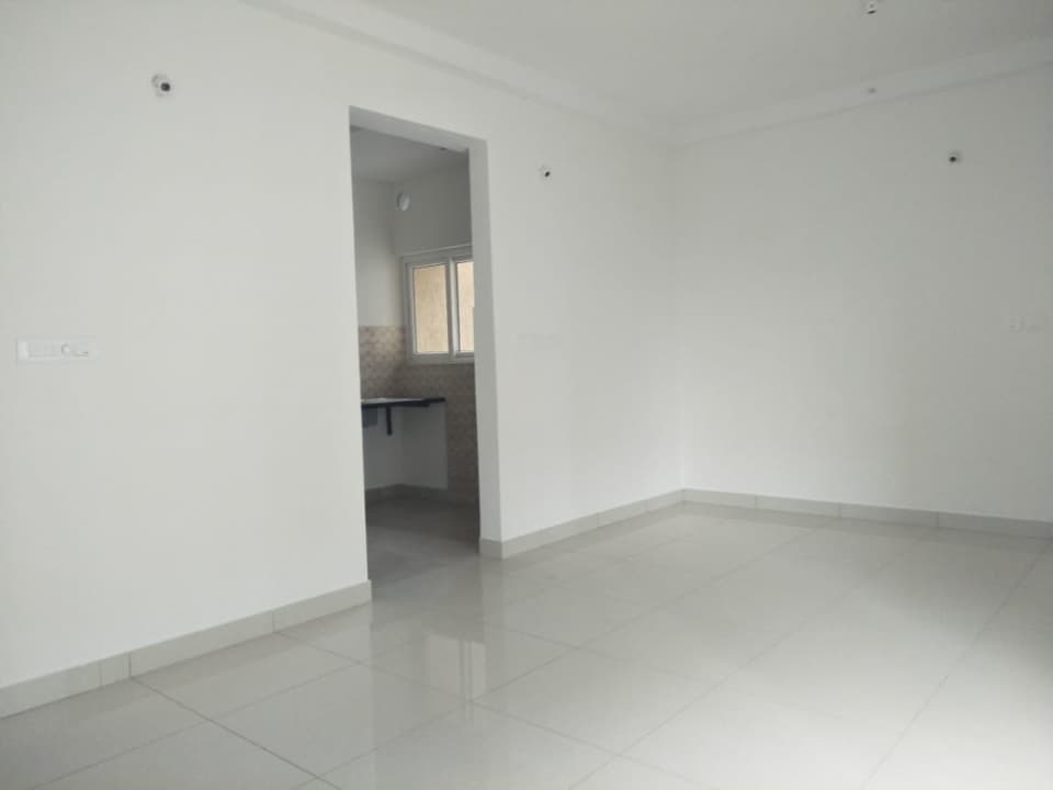 Apartment photo 2