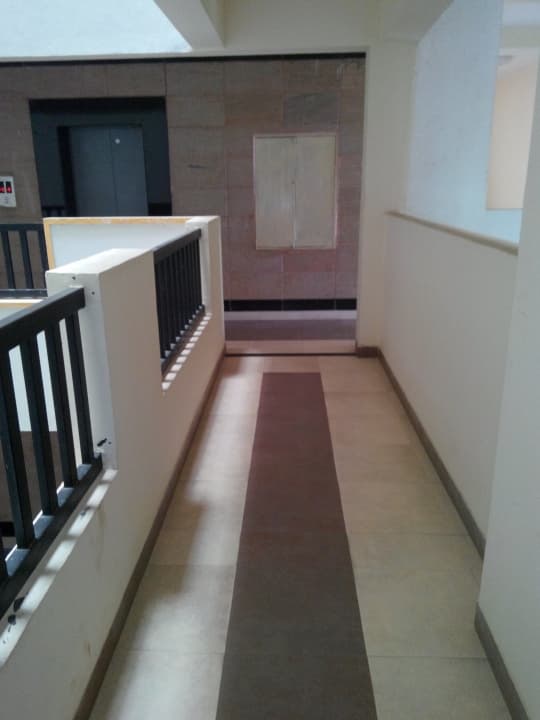 Apartment photo 4