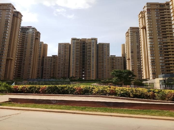Brand New 3 BHK Flat for Sale in Bhartiya City Nikoo Homes, Thanisandra Main Road, Measuring