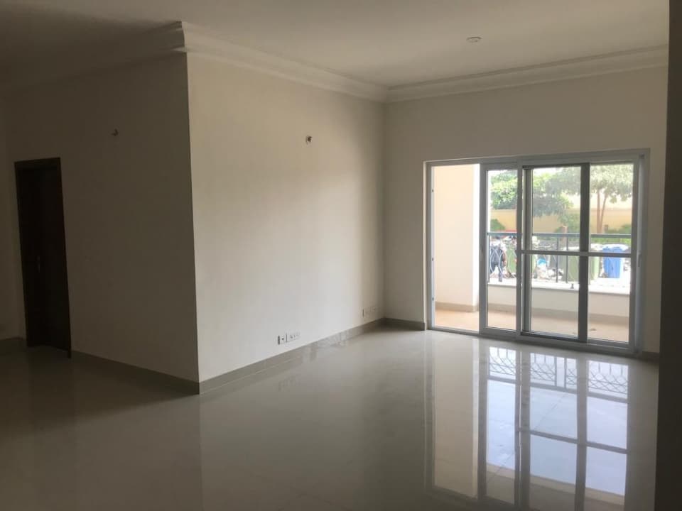 Apartment photo 2